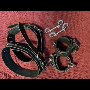 Genuine leather Thigh and wrist/ankle restraints